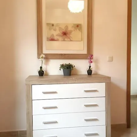 Beautiful With Sea View Apartment *